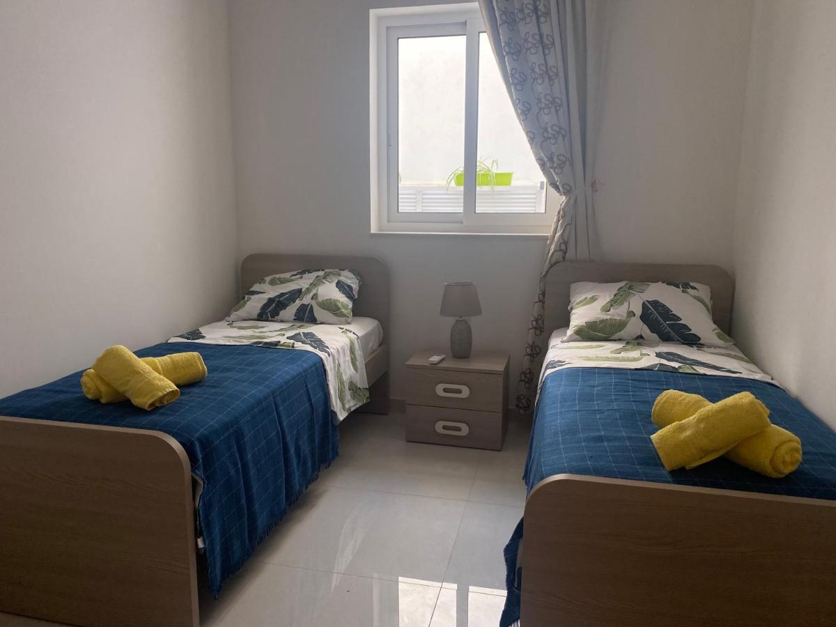 Sunshine Apartments Mellieha - Modern Three Bedroom Ground Floor Apartment With Yard 外观 照片