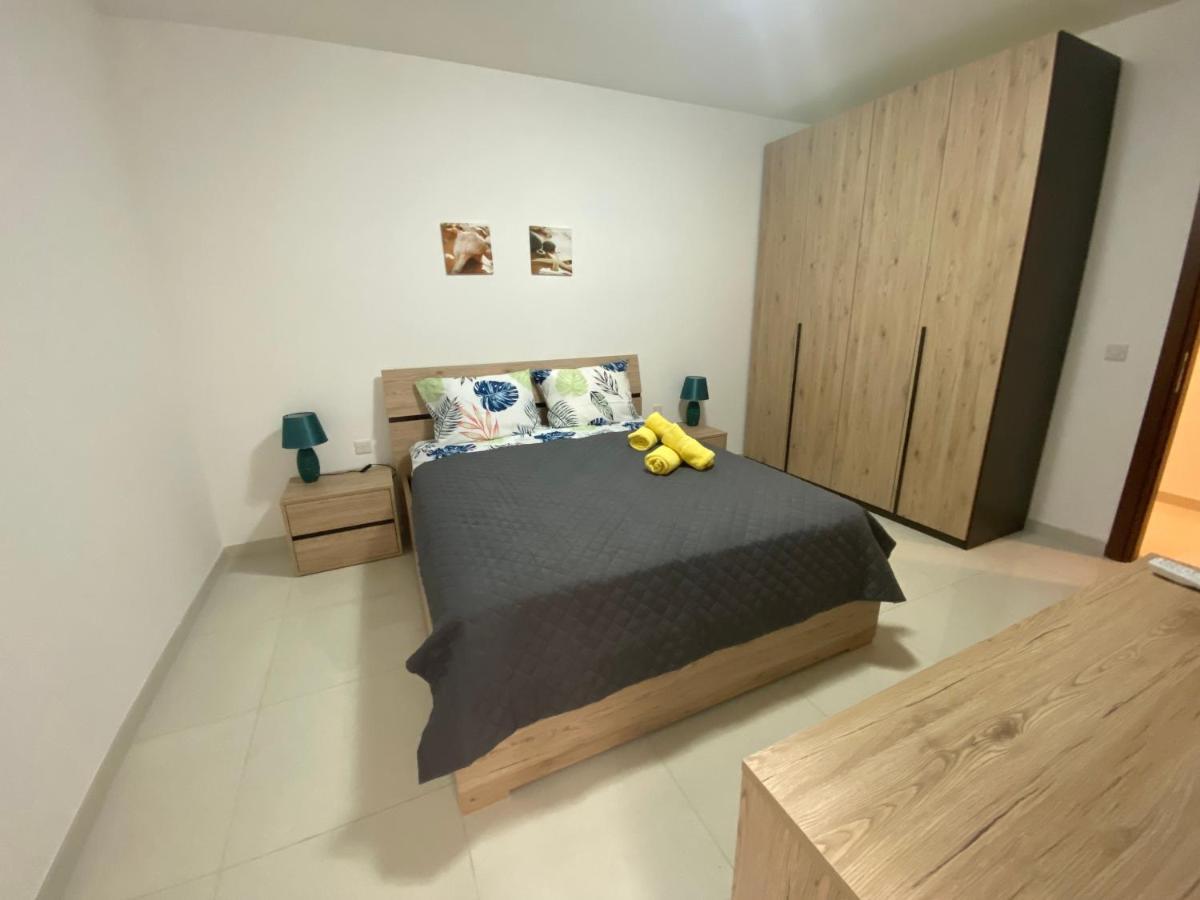 Sunshine Apartments Mellieha - Modern Three Bedroom Ground Floor Apartment With Yard 外观 照片