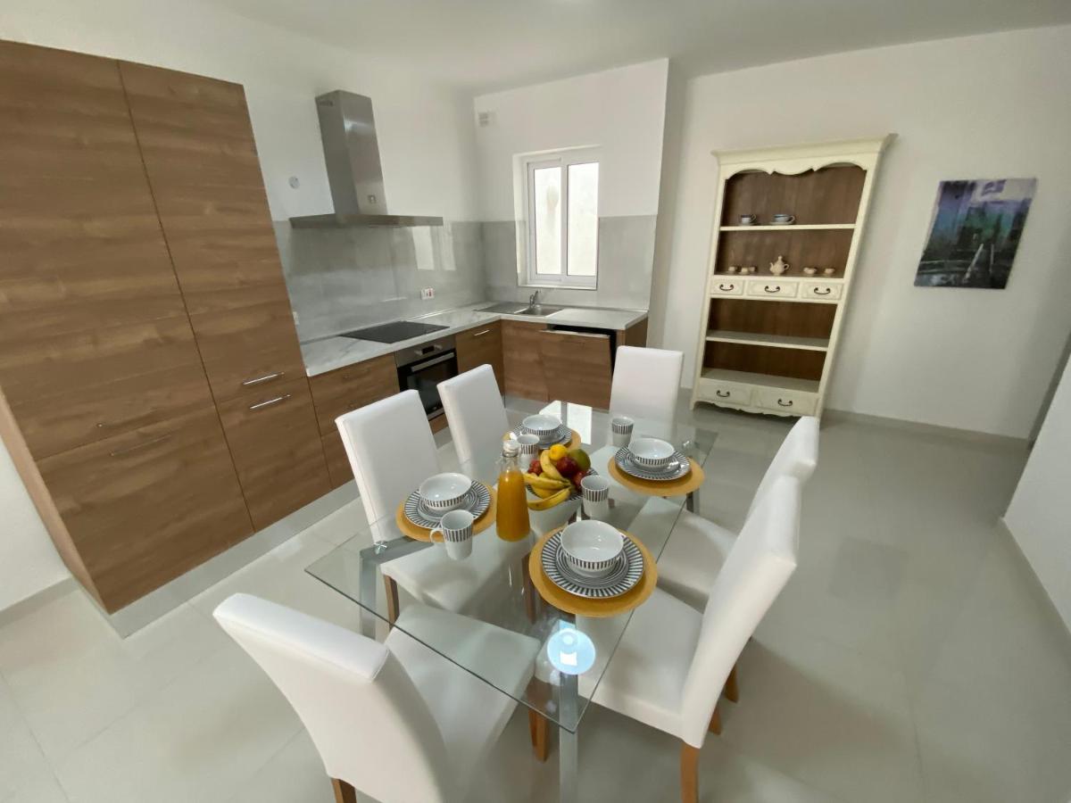 Sunshine Apartments Mellieha - Modern Three Bedroom Ground Floor Apartment With Yard 外观 照片
