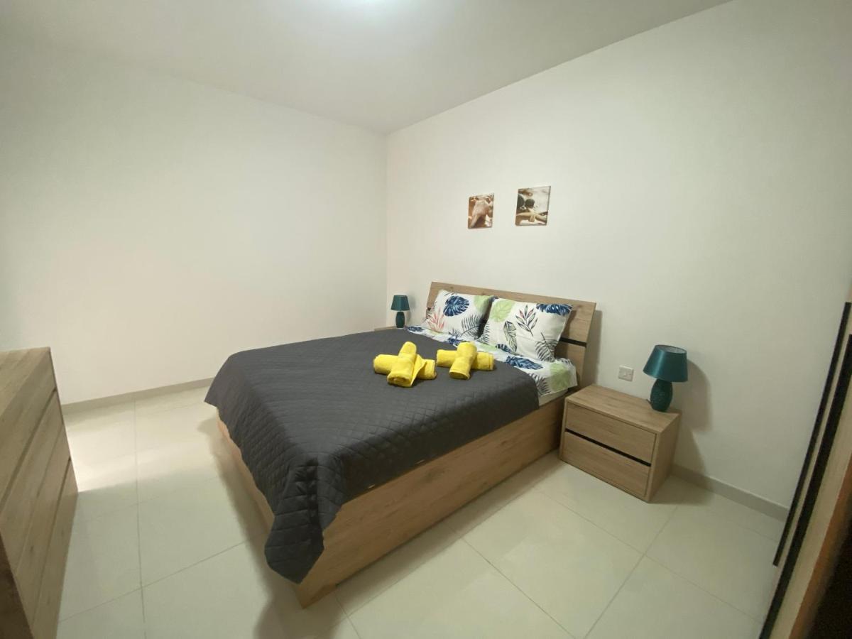 Sunshine Apartments Mellieha - Modern Three Bedroom Ground Floor Apartment With Yard 外观 照片